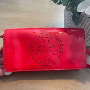 Authentic Tory Burch purse/clutch